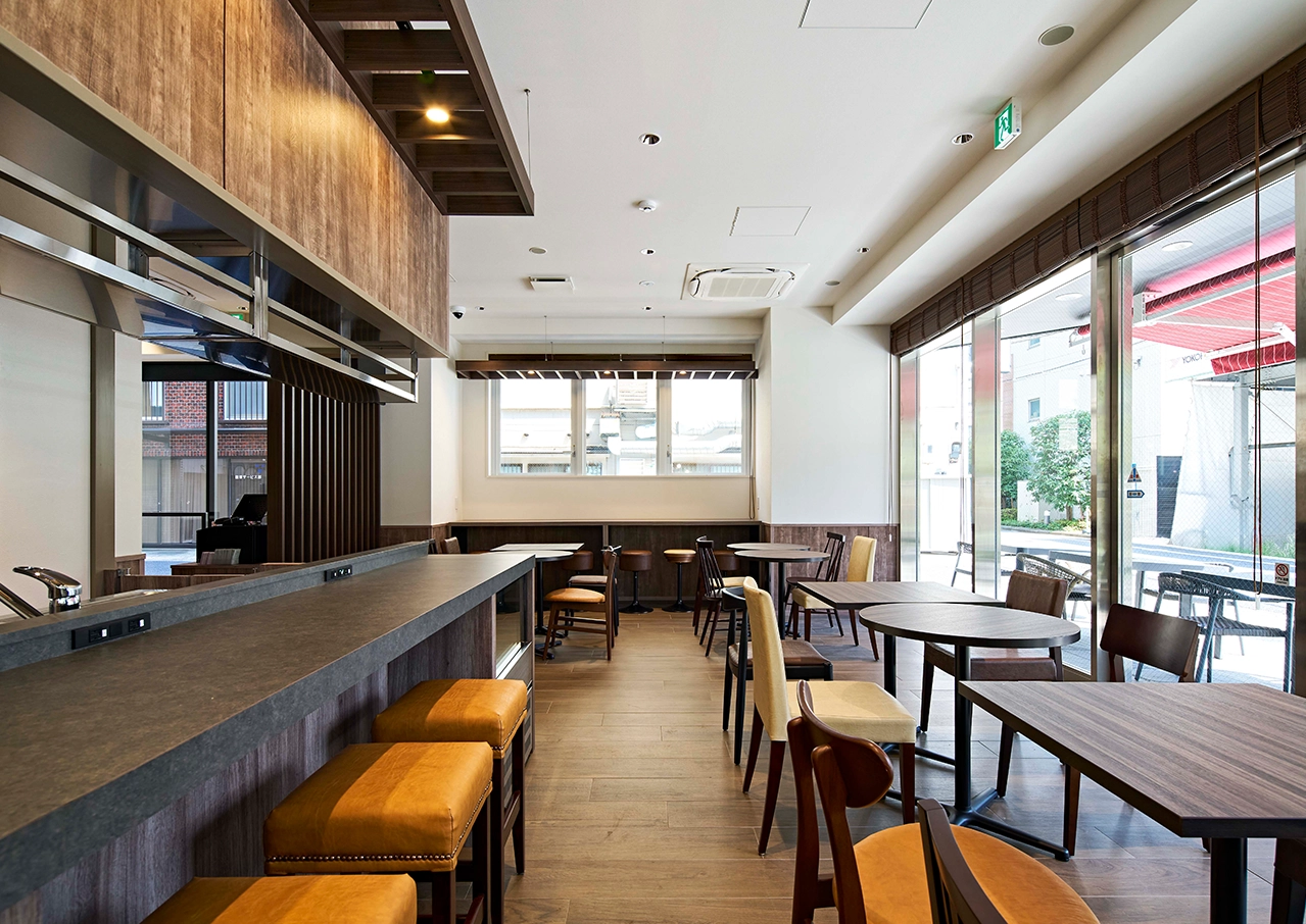 1F咖啡馆&BAR (早餐会场)