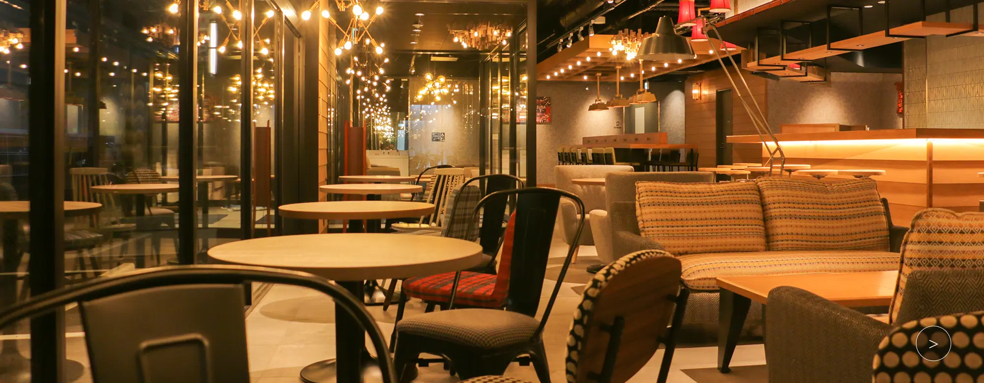 轻松聚集的咖啡馆&BAR